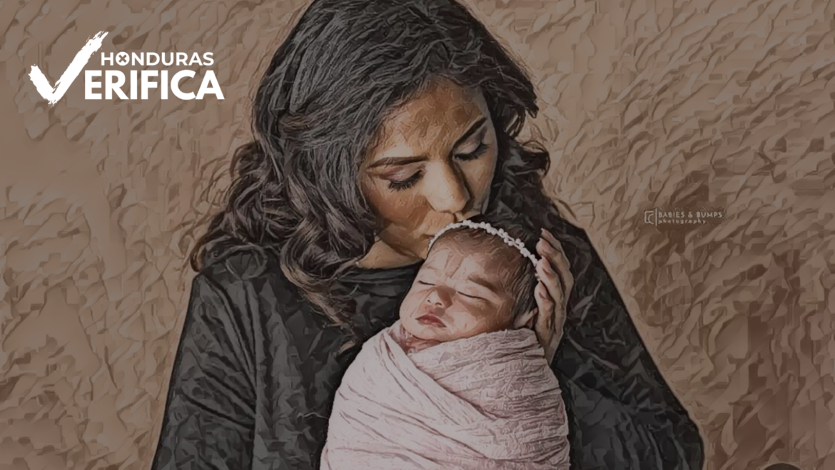 Elsa Oseguera con su hija